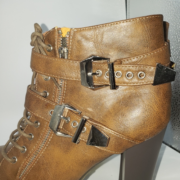 Booties - Picture 4 of 4